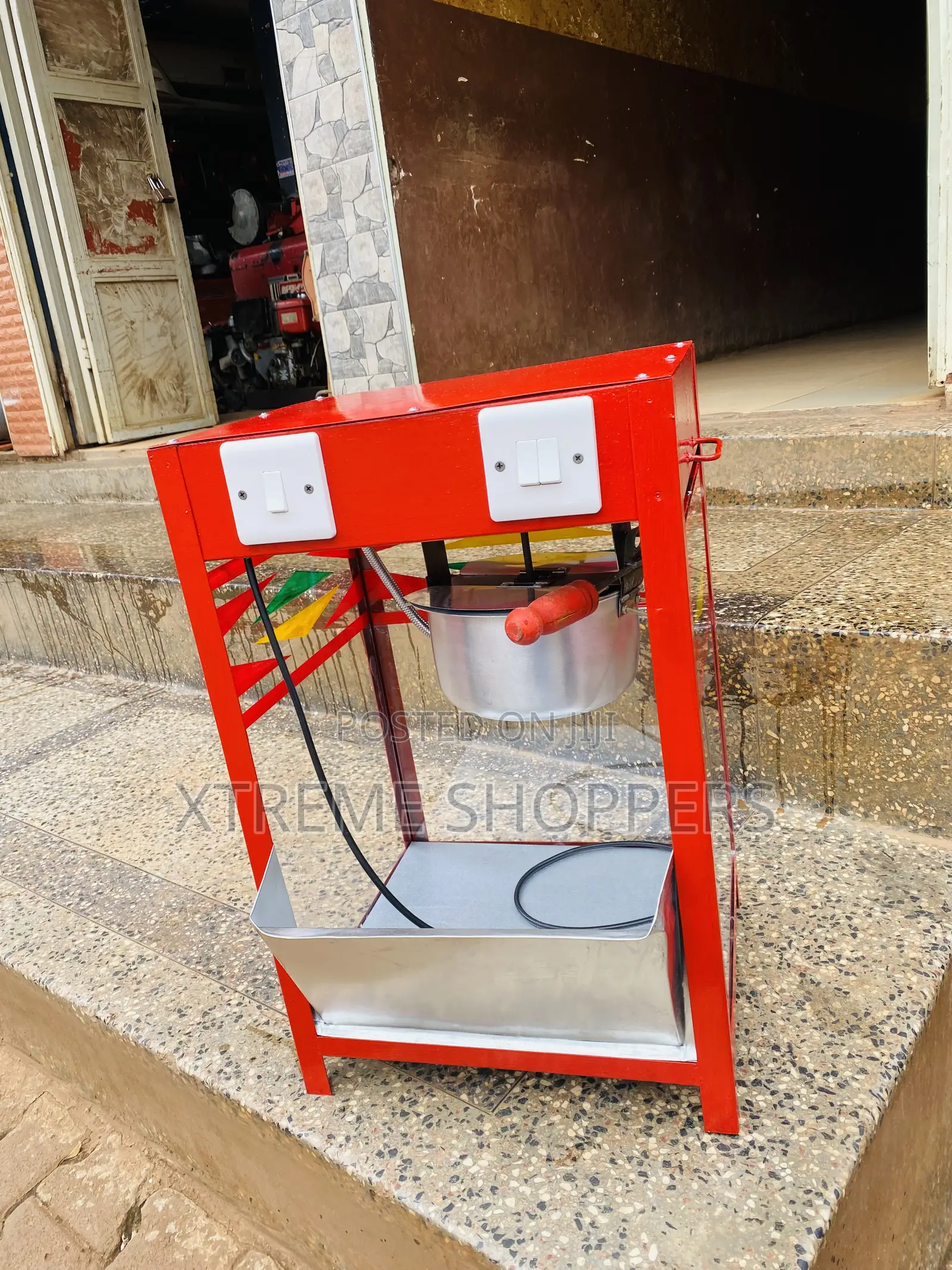 Easy Consumer-Popcorn Machine /Warranted Machine