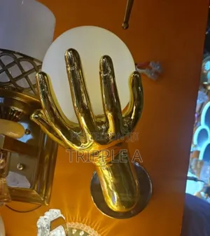 Golden Hand Glass Ball Wall Ligjt