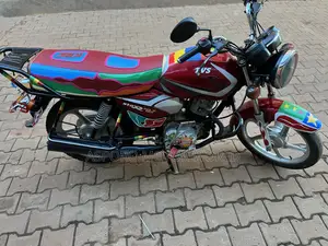 TVS HLX 125 2022 Red