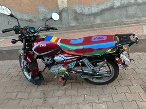 TVS HLX 125 2022 Red