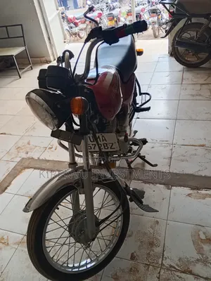 Bajaj Boxer 100 2020 Red