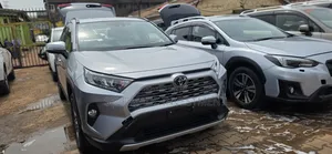 Toyota RAV4 2019 Gray