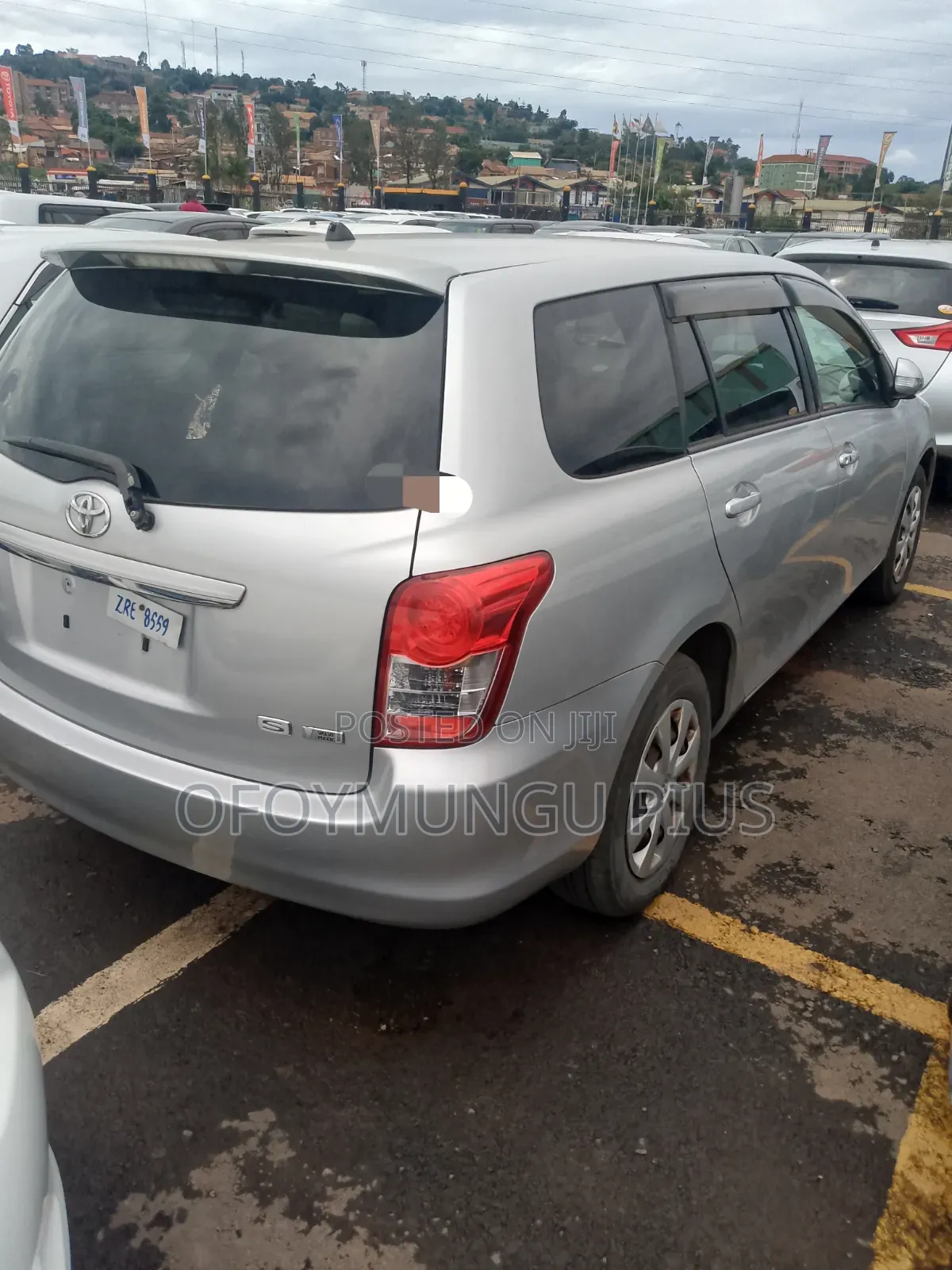 Toyota Corolla Fielder 2011 Silver