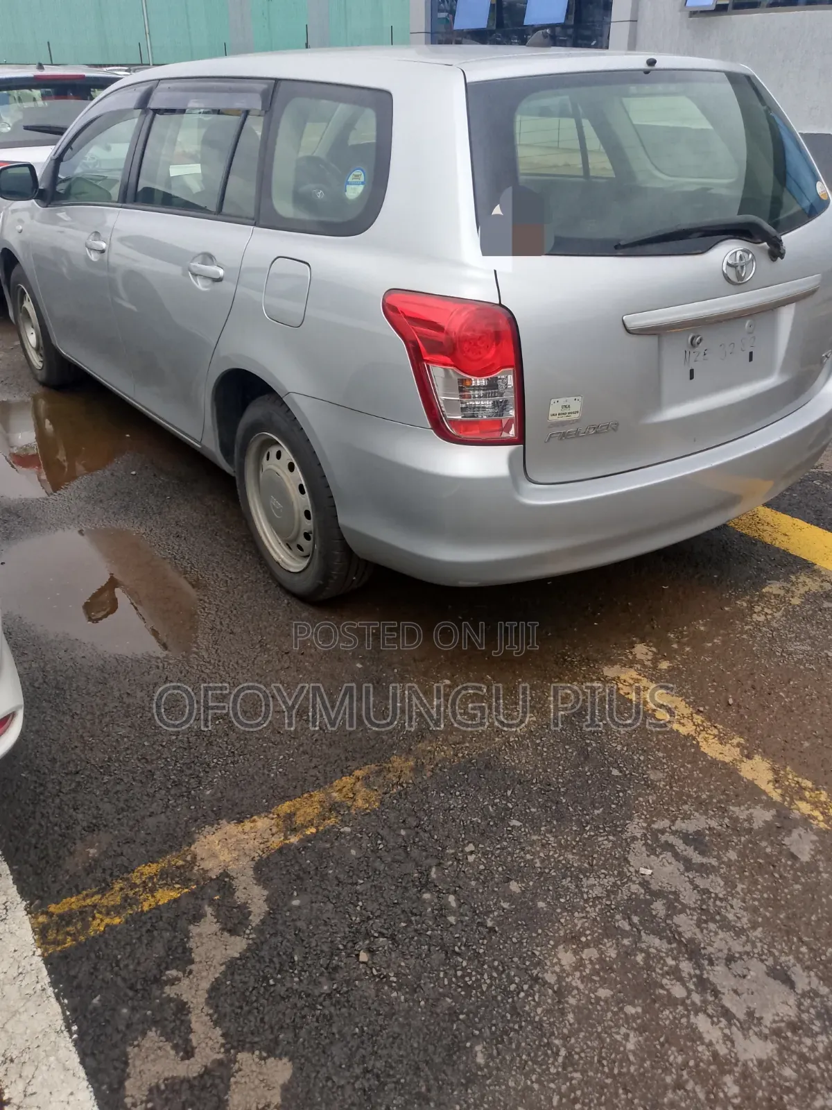 Toyota Corolla Fielder 2012 Silver