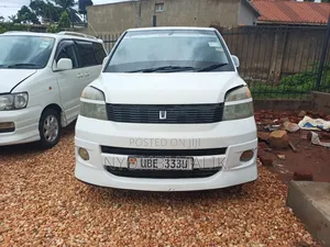 Toyota Voxy 2006 White
