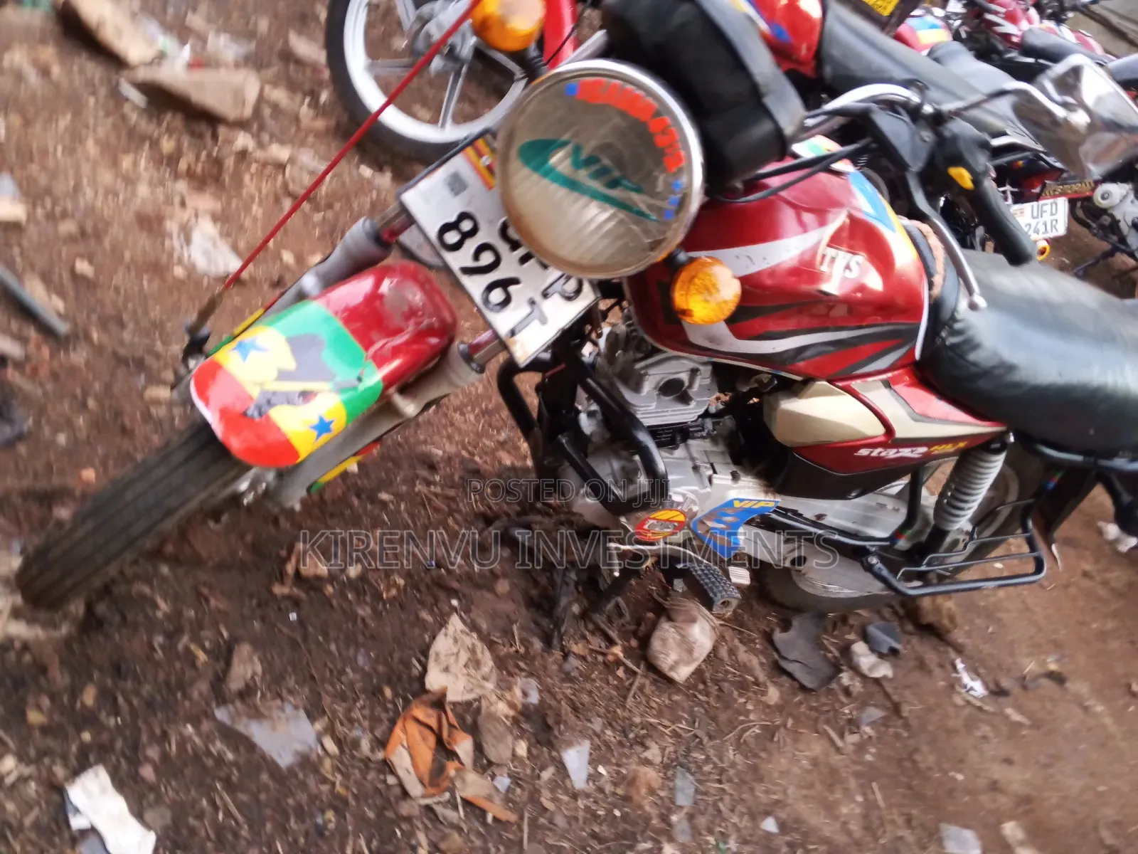 TVS HLX 125 2018 Red