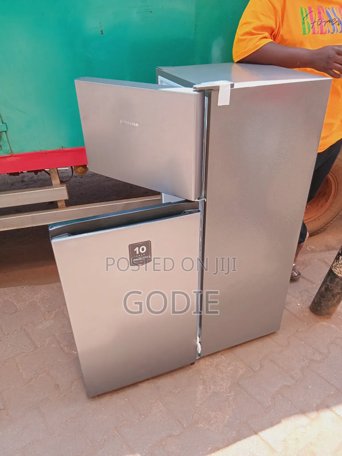 Hisense Fridge 160l Double Door