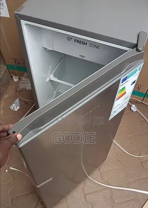 Hisense Fridge/Refrigerator 120l Single Door