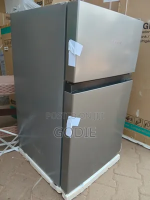 Hisense Fridge/ Refrigerator 120l Double Door.