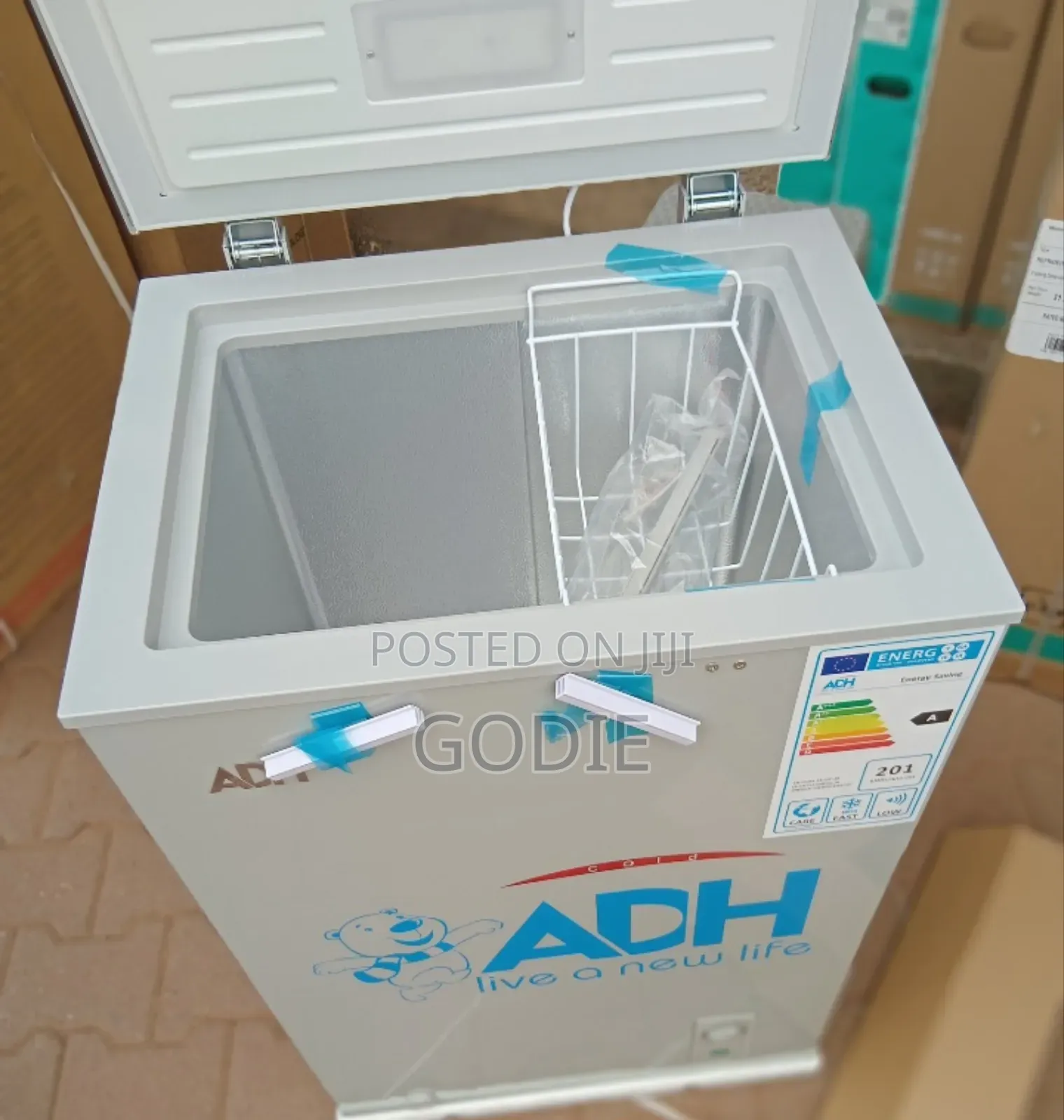 Adh Chest Freezer 130l