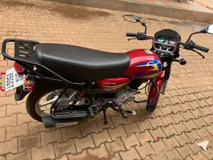 Bajaj CT 125X 2025 Red