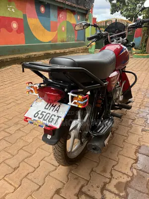 Bajaj CT 125X 2025 Red