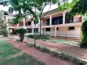 7bdrm Duplex in Fs Properties Ltd, Central Division for rent