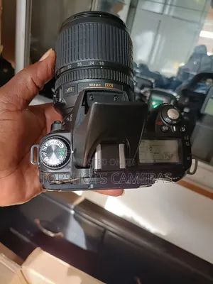 Nikon D90 Withi 18-105mm Vr Lens