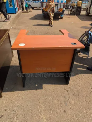 Simple Office Table