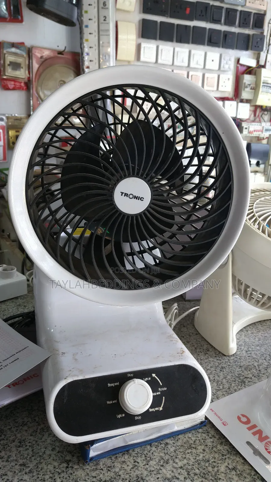 Tronic 360 Degrees Rotating Table Fan