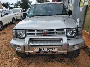 Mitsubishi Pajero 2005 Silver