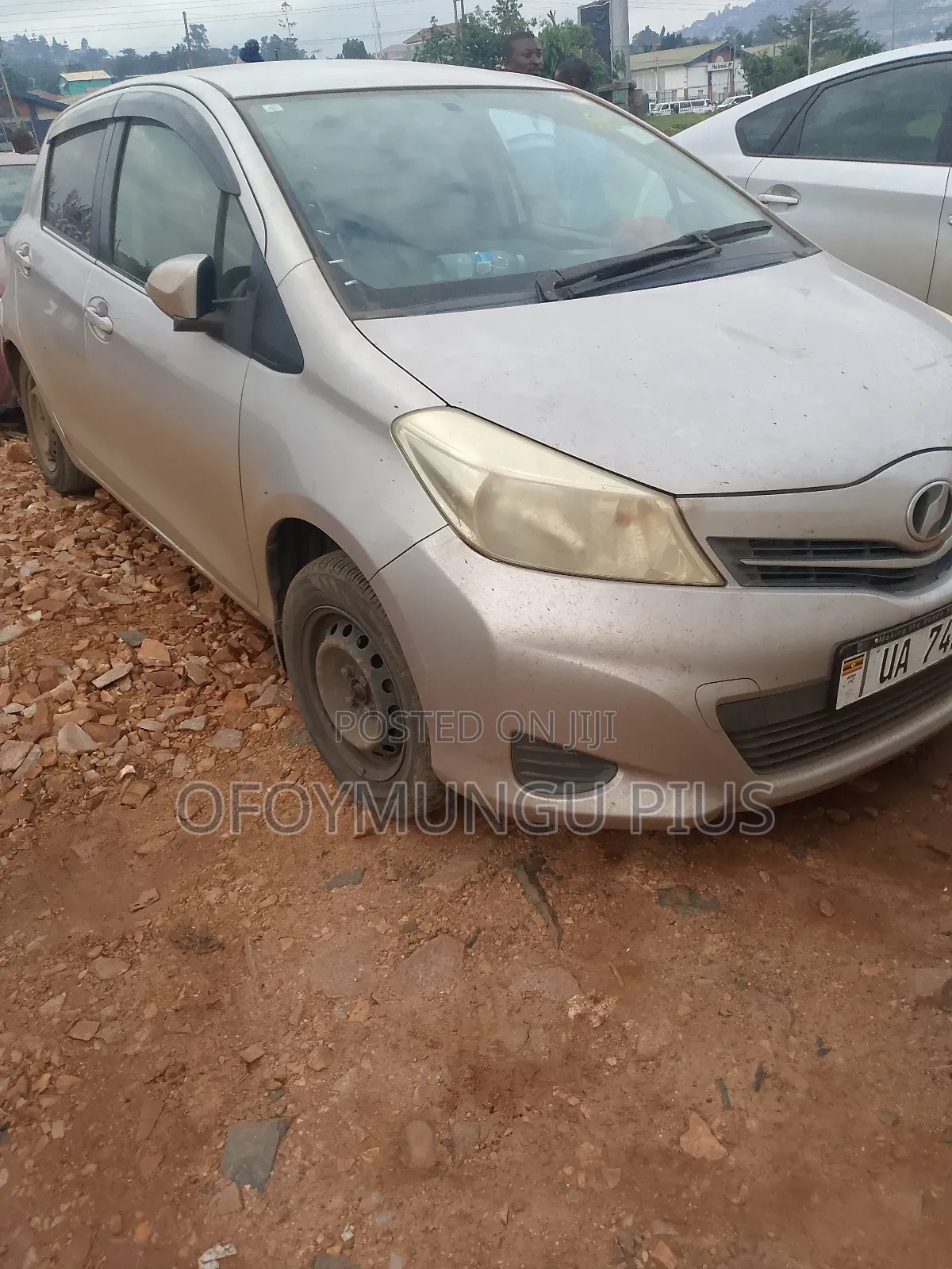 Toyota Vitz 2011 Brown