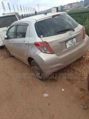 Toyota Vitz 2011 Brown
