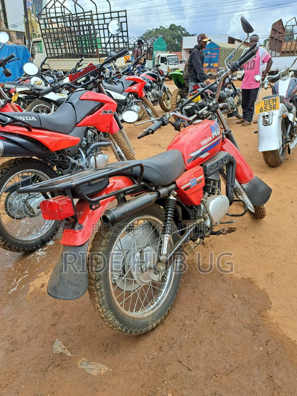 Yamaha 2004 Red