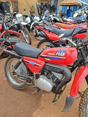 Yamaha 2004 Red