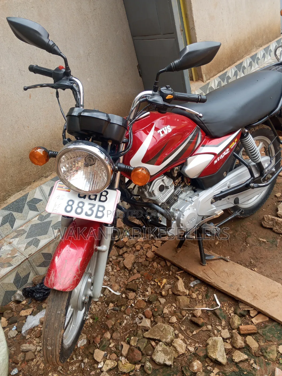 TVS HLX 125 2023 Red