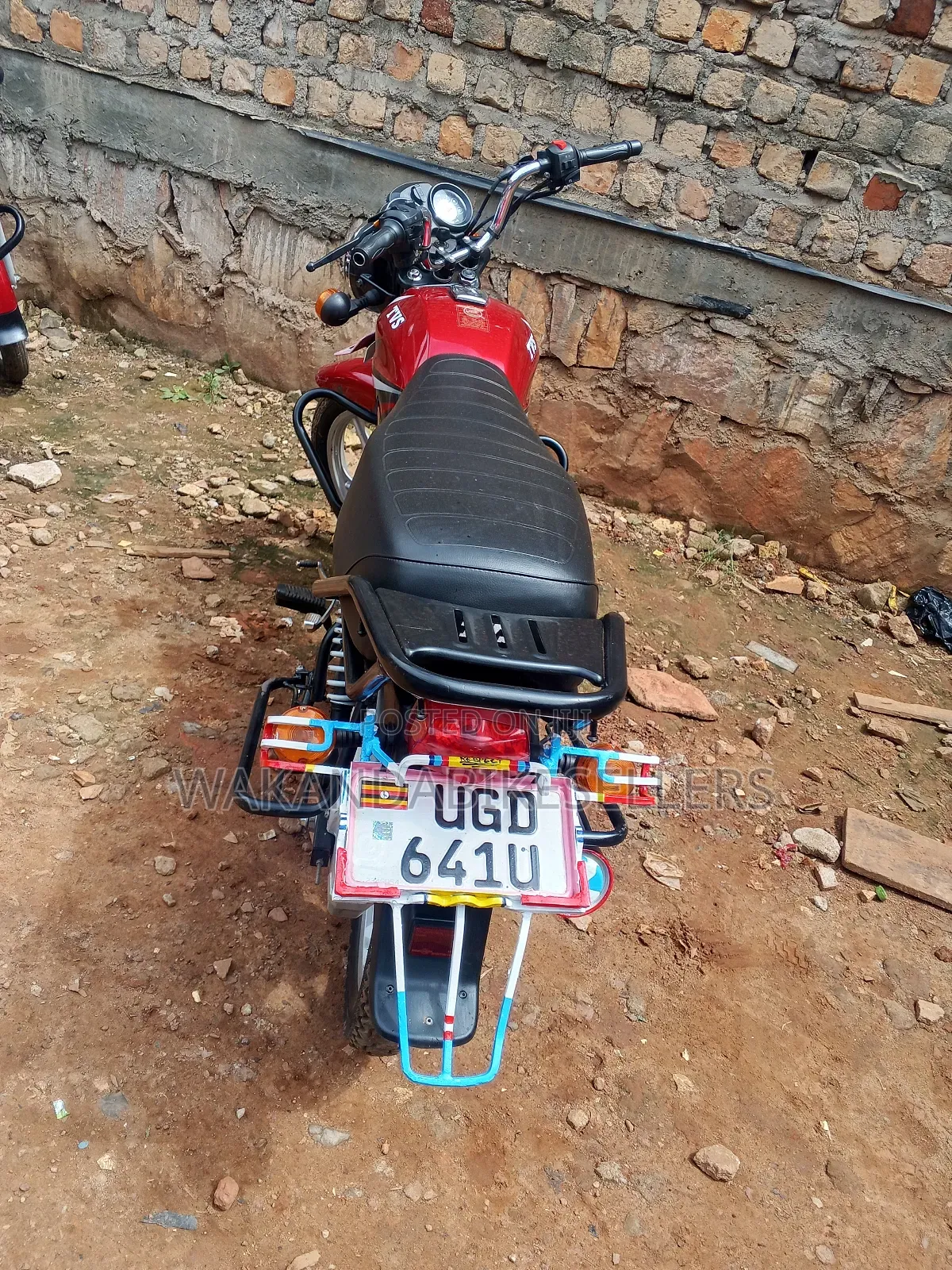 TVS HLX 125 2024 Red