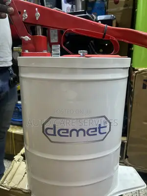 Pressure Bucket Pump