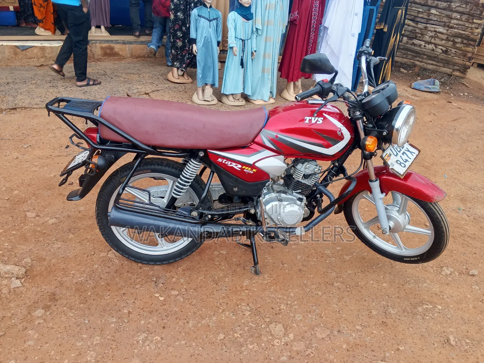 TVS HLX 125 2024 Red