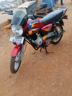 Bajaj Boxer 125 2024 Red
