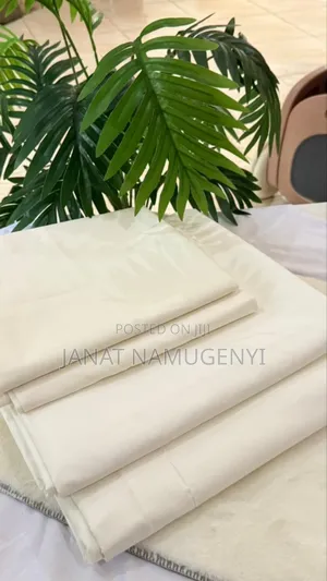 Off White Heavy Cotton Bedsheet