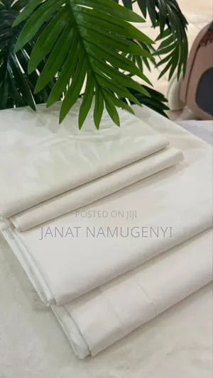 Off White Heavy Cotton Bedsheet