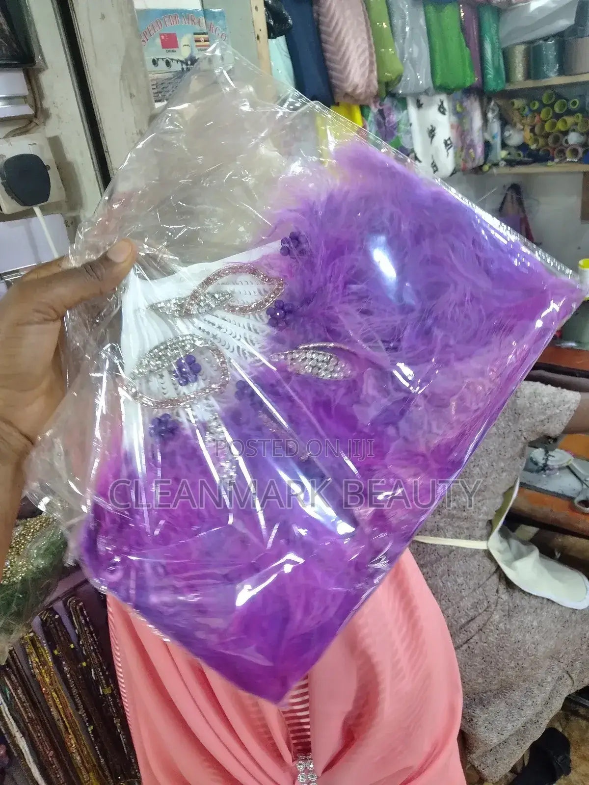 Bridal Fan (Medium Size)