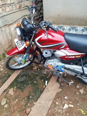 TVS HLX 125 2024 Red