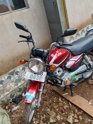 TVS HLX 125 2024 Red