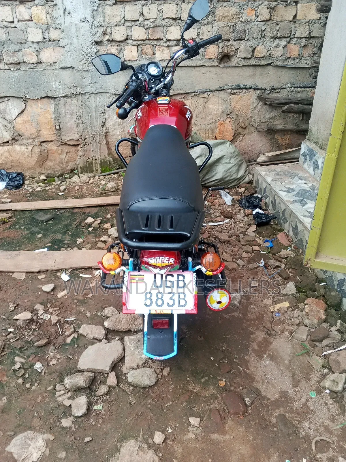 TVS HLX 125 2024 Red