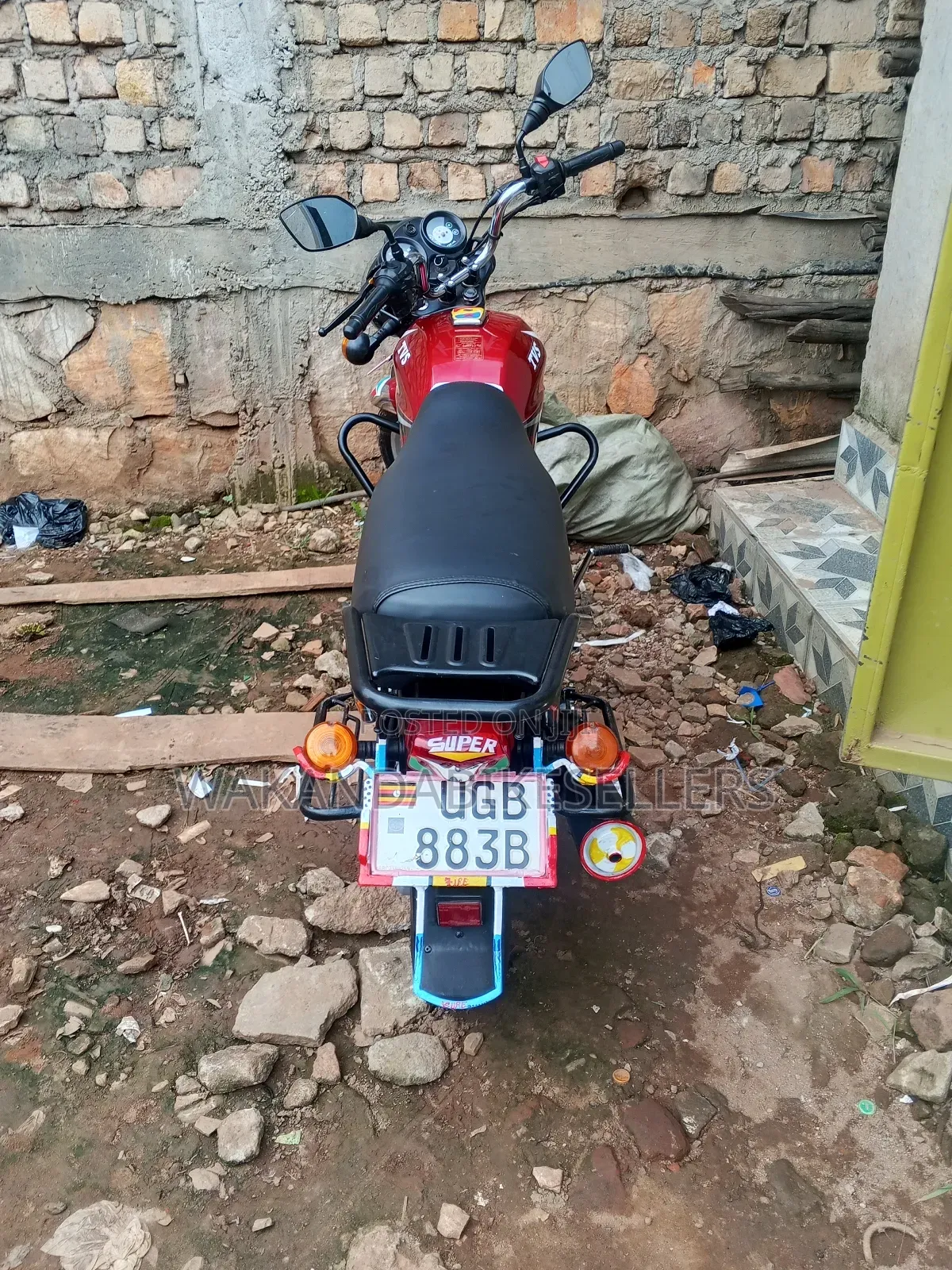 TVS HLX 125 2024 Red