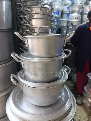 Heavy Duty 3piece Saucepan Set- With Covers