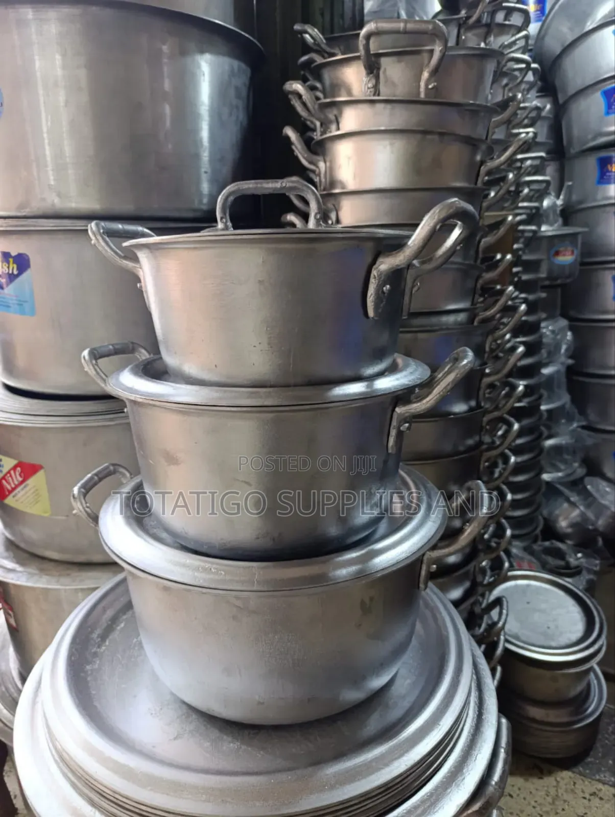 Heavy Duty 3piece Saucepan Set- With Covers