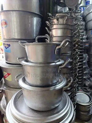 Heavy Duty 3piece Saucepan Set- With Covers