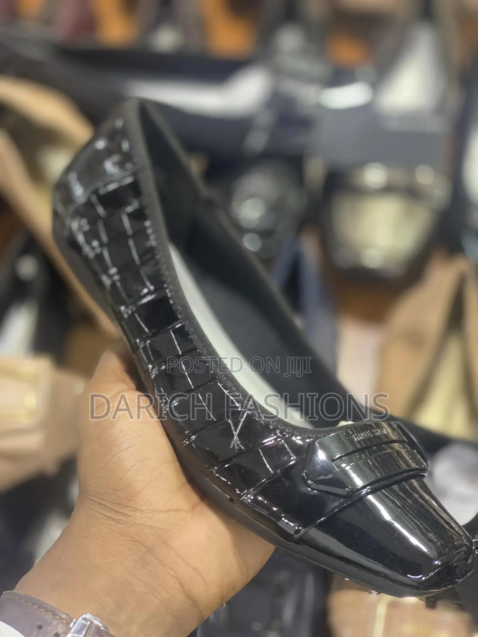 Threeshow Shoes