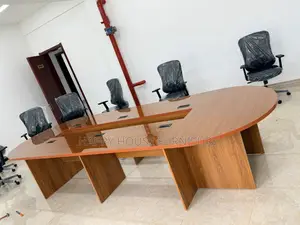 Curved Boardroom Table (4.2 Meters)