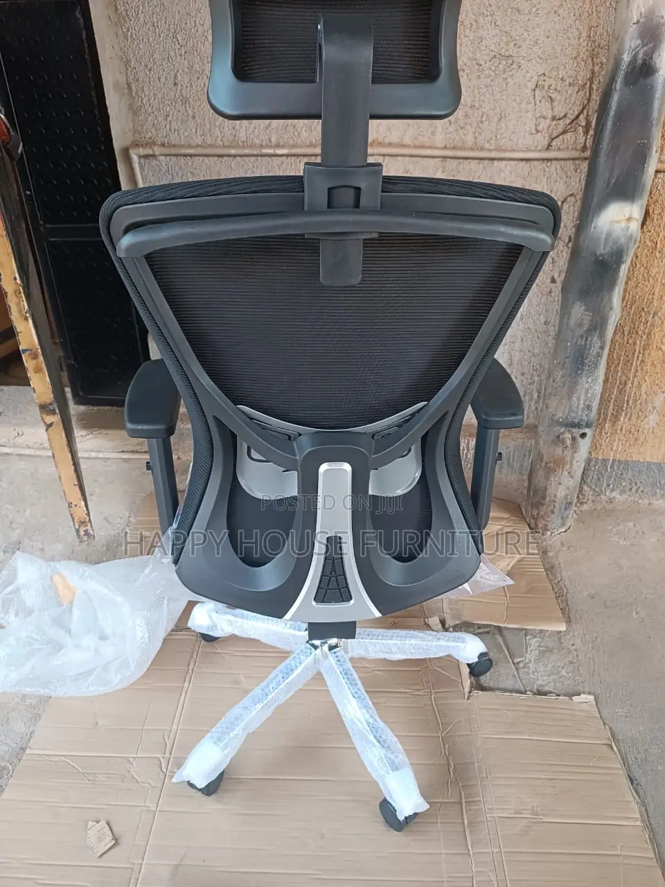 Ergonomic Swivel Office Chair