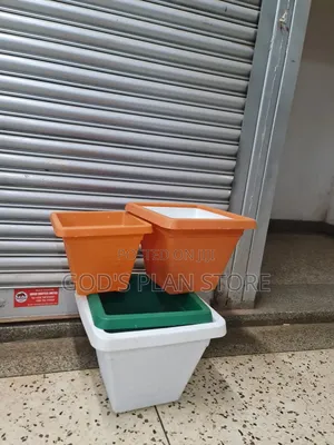 10litres Squared Plastic Flower Pots Plastic Flower Pots