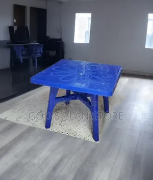 Stocked Plastic Table Plastic Table 4people