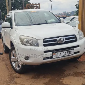 Toyota RAV4 2008 White