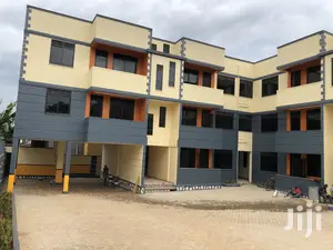 Condomimiums In Kira Tarmacked Neighborhood For Sell