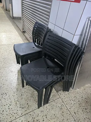Conquered Plastic Chairs Plastic Chairs