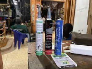 Glass Sealant And Silicone