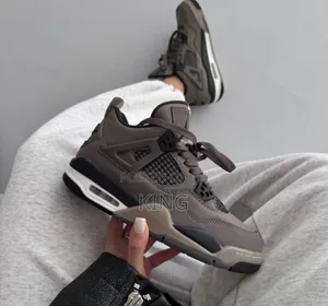 Nike Air Jordan 4 Retro Sneakers "Cave Stone"